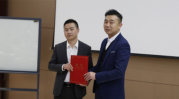 頭條！總經理親自頒發聘書，科恩電器商學院迎來新校長！